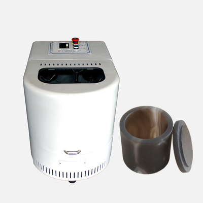 il suolo di 4L 670rpm spolverizza Mini Laboratory Ball Mill Machine con il barattolo stridente dell'agata